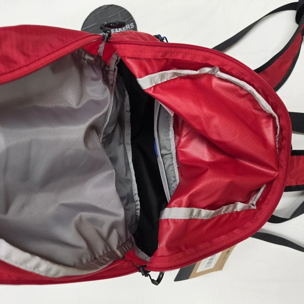 The North Face Borealis Convertible Backpack TNF Red/TNF Black